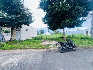 bán nền số 7 đường d6 khu hồng loan 6a dt 5x16 sổ hồng giá 2.9 tỷ