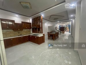 bán nhà 4 tầng gần biển sơn thủy đường nguyễn xiển, khai thác cho thuê 30 tr/tháng, giá 9 tỷ 5