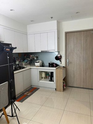 tôi chính chủ cần cho thuê căn chung cư 43m² tại vin smart city tòa s2.02, đầy đủ nội thất 7,8tr