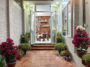 bán gấp nhà 6x14m(84m2),đình phong phú,phường tăng nhơn phú b,giá chỉ nhỉnh 6 tỷ,đường 8m.
