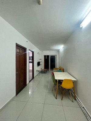 cho thuê căn hộ 8x plus có 2pn - 2wc, nhà mới, có nội thất. giá 7,5 triệu/tháng