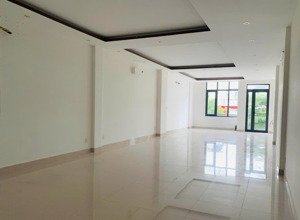 cho thuê toà nhà 4.5 tầng đường 16m bùi tá hán. trục vip, sầm uất, khuê mỹ, ngũ hành sơn