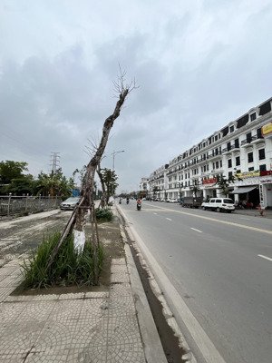 bán căn mặt hồ yên sở đường 30m view thoáng giá chỉ 345 tr/m