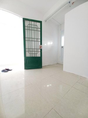 cho thuê phòng trọ tại 793/28/1/8 trần xuân soạn, 2,5 triệu, 10m2, giá tốt!