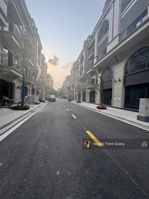 bán căn góc cực đẹp dư án royal river city khu 80 hạ lý, hồng bàng, hải phòng.