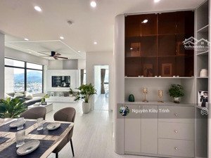 kiều trinh -2320 1a căn góc siêu phẩm view biển phố giá hời 2pn 67m2