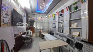 cho thuê nhà đẹp full nội thất xịn xò 1 trệt 2 lầu mặt tiền trung tâm biên hoà