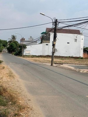 bán lô đất đầu tư ngay vành đai 3 đang làm, giá chỉ 1 tỷ 650, sổ sẵn,long phước,quận 9,gần vinhomes