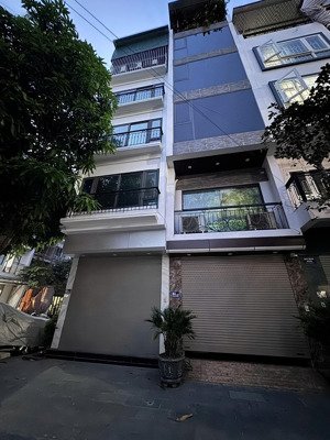 hơn 9 tỷ có nhà 7 tầng thang máy phân lô phú diễn ô tô đỗ cửa!