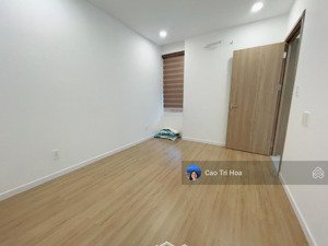 cho thuê 2pn, 2wc 73m2, giá 6,5tr/tháng, ban công thoáng.