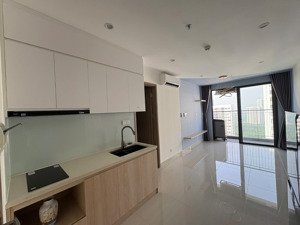 bán căn hộ studio *ban công* 1tỷ660 the origami vinhomes grand park hướng mát tặng nội thất sẵn sổ