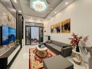 bán gấp nhà riêng mới xây đường lĩnh nam, giá 6 tỷ, 5 tầng, 35m2, 3pn, 4vs, oto đỗ gần nhà