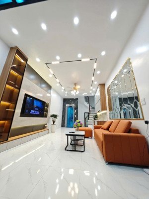 bán nhà trịnh văn bô. 6 tầng - thang máy, ôtô-kinh doanh-văn phòng. 39m, 10 tỷ