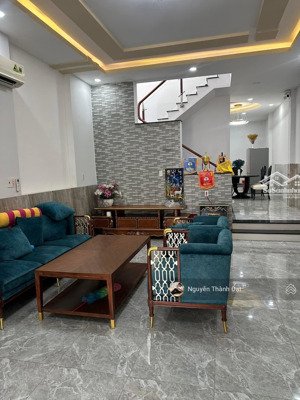 chủ bán gấp nhà 80m2 giá 890 triệu đối diện kcn mỹ phước 3 đang cho thuê 7tr/tháng bến cát , shra t