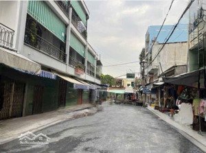 bán nhà mtkd sầm uất ngay chợ tân phú, 4x19m, cấp 4, giá 9 tỷ
