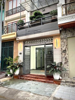 cho thuê mbkd tại hà đông mặt phố quang trung