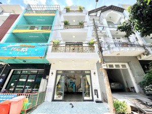 tôi cần bán nhà lê văn hưu-bến nghé-q1 cho thuê 32tr/th. 101,2m2 giá 4tỷ99 gần bệnh viện nhi đồng2