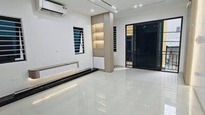 bán nhà 42m2 x 7 tầng - ô tô qua cửa - kinh doanh- lô góc - thang máy , tại cổ nhuế - giá 9