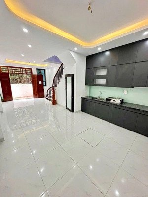 chính chủ bán nhà căn góc kim chung - di trạch, 43m2 x 4 tầng, giá chỉ hơn 4 tỷ (ảnh thật 100%)