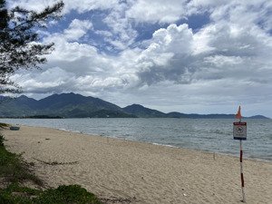 bán đất mặt tiền 9,4 mét nở hậu đường 33 mét gần dự án làng vân