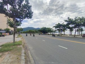 bán nhà 2 mặt kiệt ô tô - 1 phút ra biển sơn trà - dòng tiền ổn định