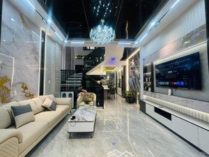 siêu phẩm 72,5m2 hoà hưng, quận 10 giá chỉ 3tỷ940. nhà 4 tầng - 5pn. gần vòng xoay dân chủ. shr