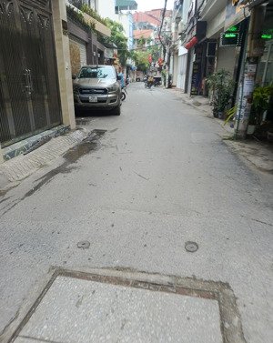 mặt ngõ to như phố , kinh doanh nhiều loại mặt hàng, ô tô vào nhà, phố nguyễn chính , nhỉnh 15 tỷ