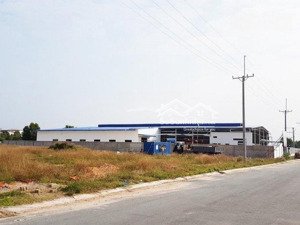 cần bán 1,2ha đất làm kho xưởng tại tân uyên, bình dương, pháp lý sổ riêng. có sẵn 5000m2 skc