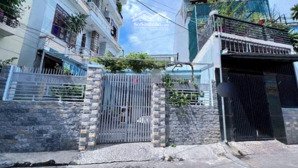 [ nhà 2 tầng mặt tiền âu cơ _ ngang gần 6,5m ] ** cách biển trần phú : 1,2km giá : 75tr/m²