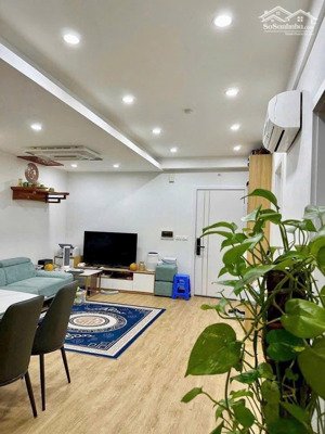 chính chủ cần bán căn hộ sửa 3 ngủ 3wc full nội thất giá chỉ 2ty9xx