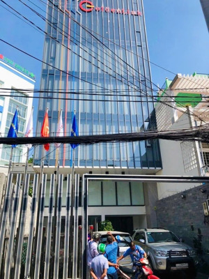 bán building mặt tiền nguyễn trọng tuyển doanh thu 350tr/th 8 tầng + hầm tổng sàn ~1090,9m²