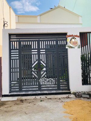 nhà gần phần mềm quang trung, gần giáo xứ tân hưng, đường xe hơi đến nhà, ngang 6m