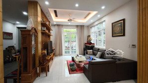 nhà hiếm! phân lô hoàng quốc việt ôtô tránh, vỉa hè, 2 thoáng ngõ thông,dân trí cao kd đỉnh 58m2*5t