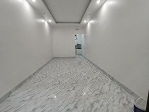 ct nhà phố trung kính, cầu giấy, 55m2, 4 tầng, mt 4.5m, thông sàn, ngõ ô tô, đh, nl, 18 triệu/tháng