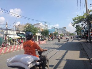 nhà mặt tiền huỳnh tấn phát, kdbb dỉnh. ngang hơn 6 m chỉ hơn 15 tỷ.