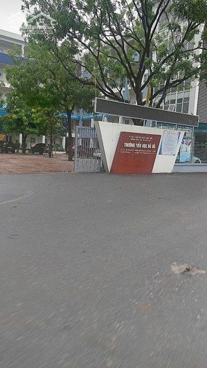 bán đất bồ đề tặng nhà cấp 4 kinh doanh, gần cầu 57m mt 5,8m chỉ 13 tỷ