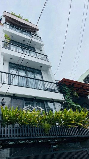 hẻm xe tải đậu cửa 5pn full nt xe hơi chạy vào nhà