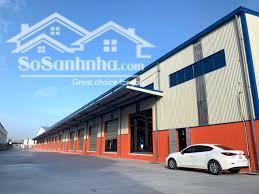 Xưởng Tân Uyên mới 100%. DT 4500m2 vp 200m2. Giấy tờ đầy đủ, PCCC tự động. Điện 560kva. Sx gỗ