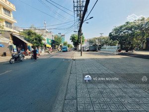 nhà 272m2 mặt tiền kinh doanh nở hậu 11,5m. dài 36m sầm uất giáp trường chinh. chính chủ gấp bán