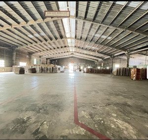 cho thuê xưởng kcn phú tài quy nhơn bình định 2500m2 có pccc giá thuê 25k/1m2