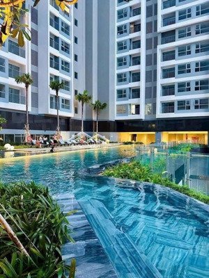 cần bán căn 2 phòng ngủ happyone central chỉ hơn 2 tỷ