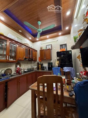 bán nhà ngõ 521 cổ nhuế 3 tầng giá 7,5 tỷ bắc từ liêm gần đại học mỏ, tài chính.