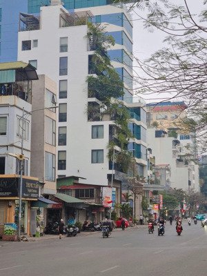 bán nhà mặt phố nguyễn đình hoàn - 35m2x5t - vỉa hẻ rộng,kinh doanh đỉnh - giá hiếm 14,8 tỷ