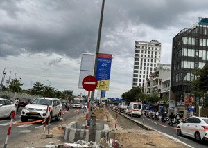 bán nhà 3 tầng mặt tiền đường 2/9 - dt 80m ngang 5m - siêu rẻ - gọi sa