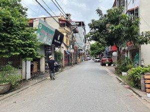 chính chủ cần bán gấp mảnh đất thổ cư hai mặt đường trước sau tại tdp cửu việt, trâu qùy