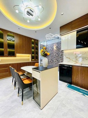 dì út bán nhà phan xích long 54m², 3 tầng, full nội thất cao cấp, sổ riêng, lh 