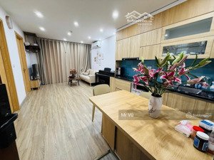 bán gấp căn hộ chung cư mipec kiến hưng, hà đông, nhà ít ở còn rất mới, full nội thất. giá 3,x tỷ