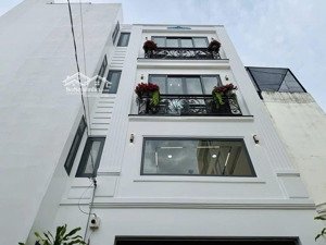 bán gấp nhà đẹp giá cực real 3tỷ quay đầu ở hoàng văn thụ, pn. dt 57.5m2, shr, hđ thuê cao 17tr/1th