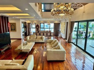 chính chủ bán nhà băng 2 đại lộ hùng vương, 170m2, mt7.1m, 3 tầng, 13.5 tỷ, 300m vincom việt trì