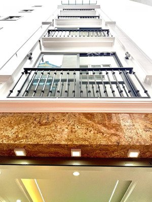 cực hiếm! ở, kd đỉnh. cho thuê nhà phố trần quốc hoàn, phan văn trường. ngõ 6m. 50m2*5t, sàn thông